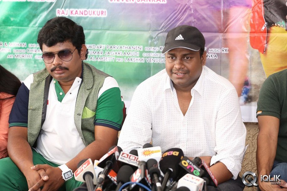Hrudaya-Kaleyam-Movie-Re-Release-Press-Meet